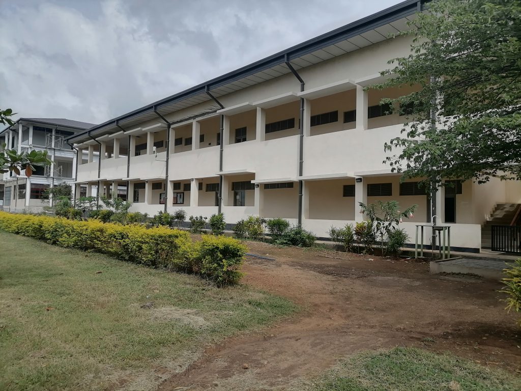 Faculty of Business Studies University of Vavuniya campus building
